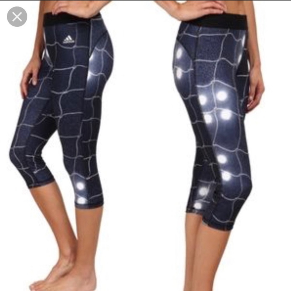 Adidas techfit compression capri workout pants Sz ~> Small